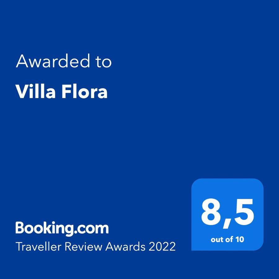 Villa Flora ลาคาเรส ภายนอก รูปภาพ
